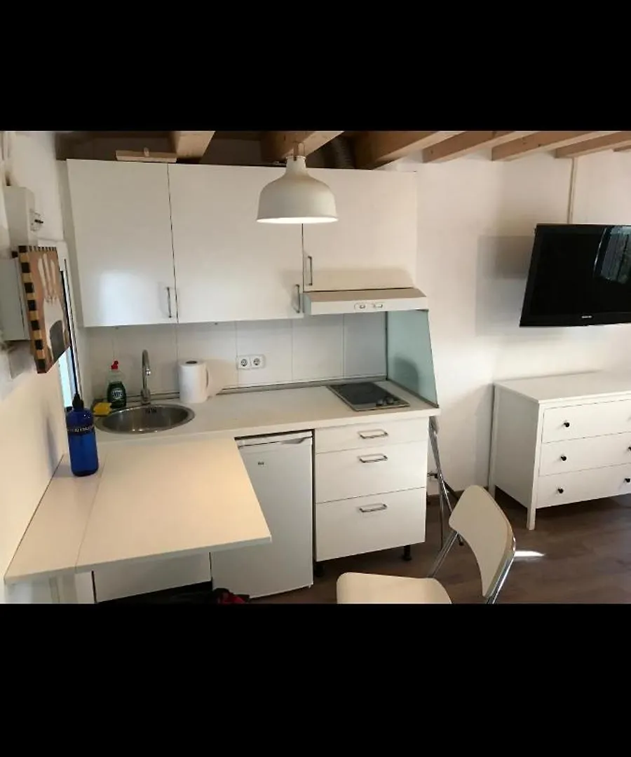 Ferienwohnung Mini Piso Con Escaleras Barcelona Spanien